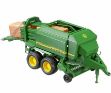 Lis JOHN DEERE 690 na hranaté balíky BRUDER 02017