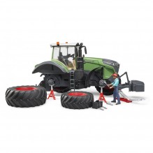 Traktor FENDT 1050 VARIO s mechanikem BRUDER 04041