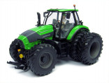 UNIVERSAL HOBBIES UH 4296 Traktor DEUTZ FAHR 7250 TTV 6 ROUES 1:32 