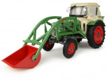 UNIVERSAL HOBBIES UH 4946 Traktor FENDT FARMER 2 s čelním nakladačem 1:32 